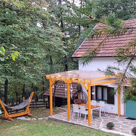 Vikendica Woodnook Kosmaj - Sumski Kutak Сasa de vacaciones *