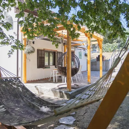 Сasa de vacaciones Vikendica Woodnook Kosmaj - Sumski Kutak Sopot