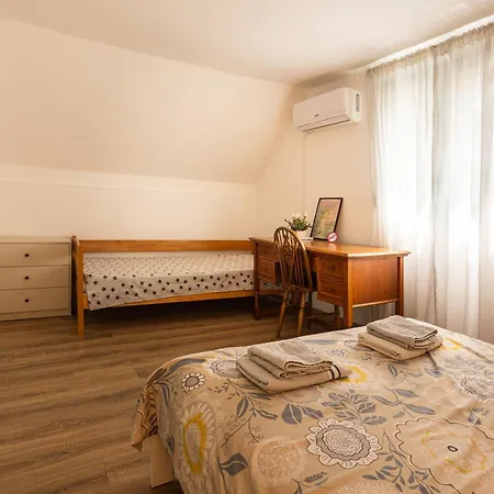 Vikendica Woodnook Kosmaj - Sumski Kutak Holiday home *